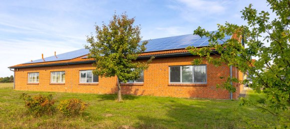 669m² Commercial property in Uelzen, Germany No. 145551 3