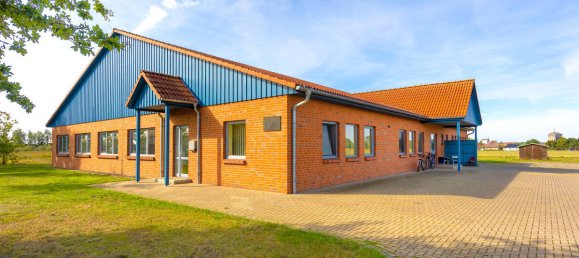 669m² Commercial property in Uelzen, Germany No. 145551 2