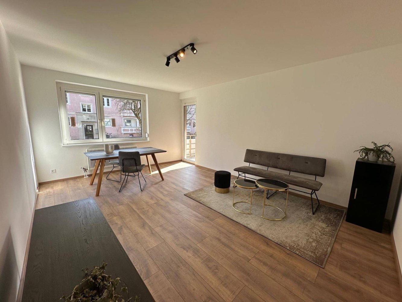 3 rooms Apartment in Innsbruck-Stadt, Austria No. 139033