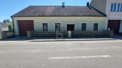 5 rooms Townhouse in Kirchberg am Wagram, Austria No. 243439