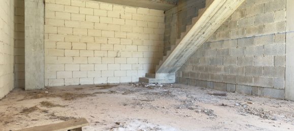 4 bedrooms House in Carmiano, Italy No. 357601 15