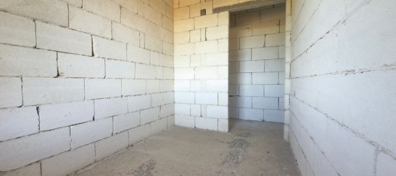 4 bedrooms House in Carmiano, Italy No. 357601 35