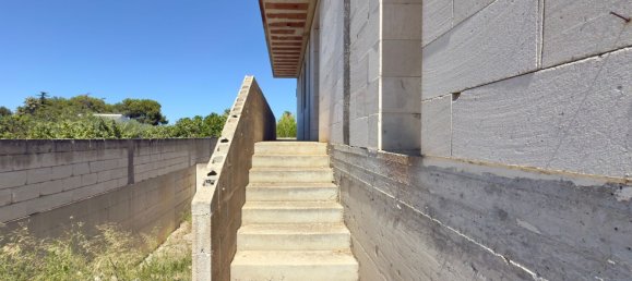 4 bedrooms House in Carmiano, Italy No. 357601 28