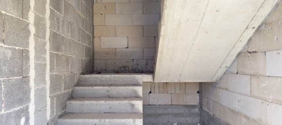 4 bedrooms House in Carmiano, Italy No. 357601 42