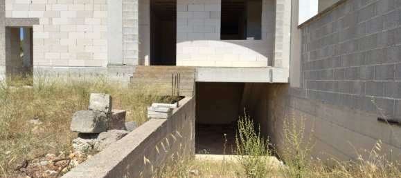 4 bedrooms House in Carmiano, Italy No. 357601 4