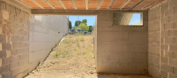 4 bedrooms House in Carmiano, Italy No. 357601 13