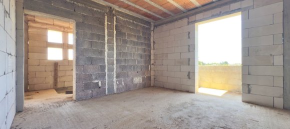 4 bedrooms House in Carmiano, Italy No. 357601 47