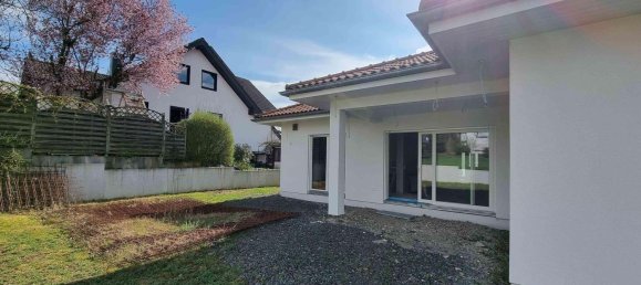 Bungalow de 3 dormitorios en Lahn-Dill, Germany No. 270346 9