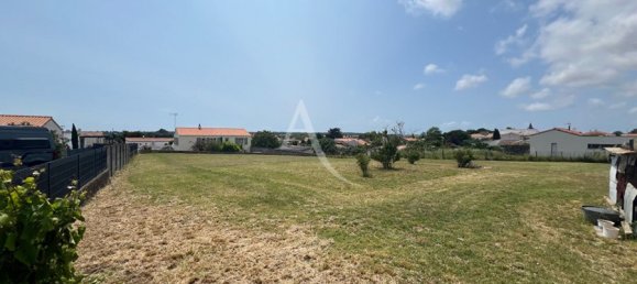 Casa de 3 divisões em Longeville-sur-Mer, France N.º 324786 2