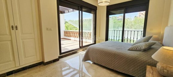3 bedrooms Villa in Estepona, Spain No. 170170 27