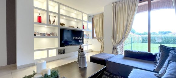 4-Zimmer Villa in Sovico, Italy, Nr. 15643 9