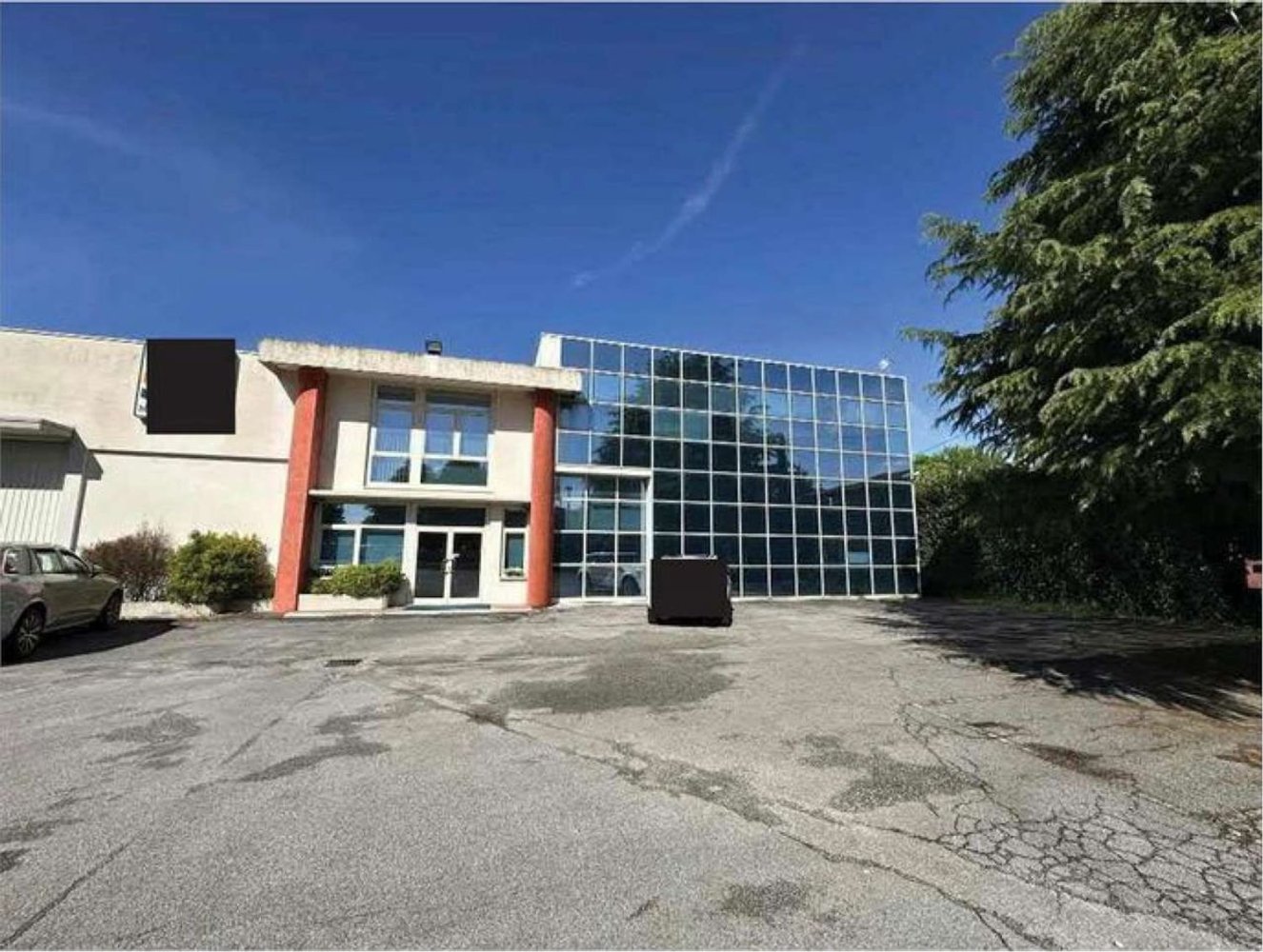 900m² Warehouse in Mansuè, Italy No. 295360