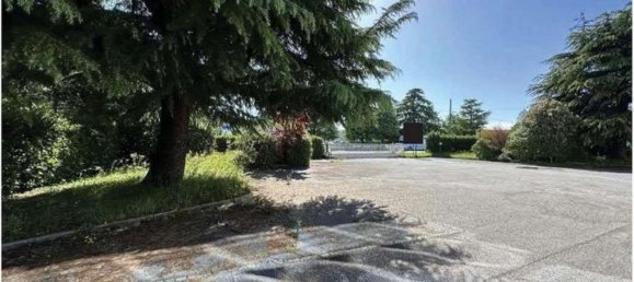 900m² Warehouse in Mansuè, Italy No. 295360 3