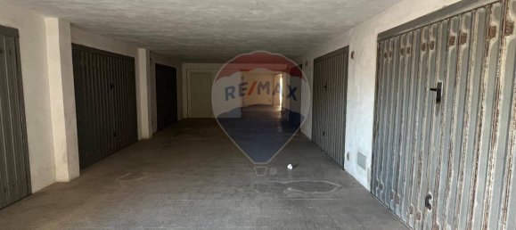 Garage à Vieste, Italy 93m² No. 65588 4