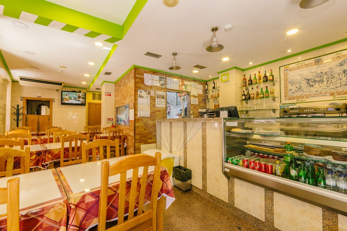 55m² Commercial property in Lisbon, Portugal No. 69937