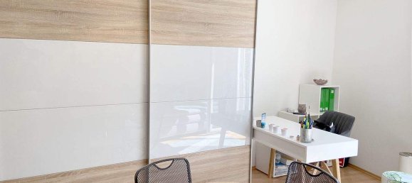 Studio in Innsbruck-Stadt, Austria No. 62110 3