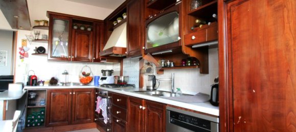 3 bedrooms Apartment in San Salvo, Italy No. 65973 8