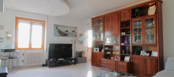 3 bedrooms Apartment in San Salvo, Italy No. 65973 3