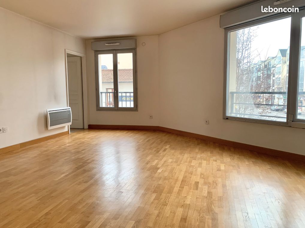 2 bedrooms Apartment in Antony, France No. 325926