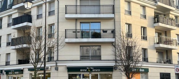 2 bedrooms Apartment in Antony, France No. 325926 2