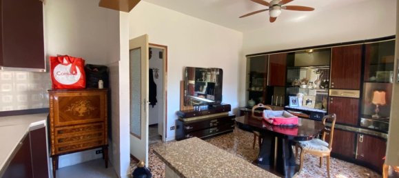 Villa de 5 divisões em Pavia, Italy N.º 279031 17