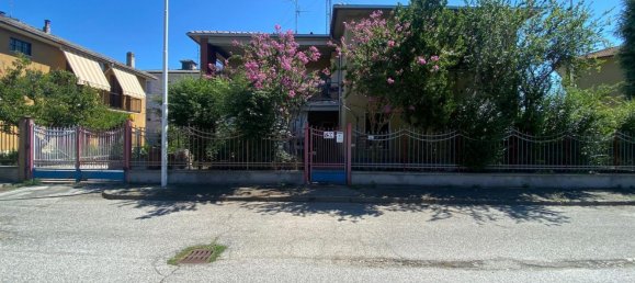 Villa de 5 divisões em Pavia, Italy N.º 279031 2