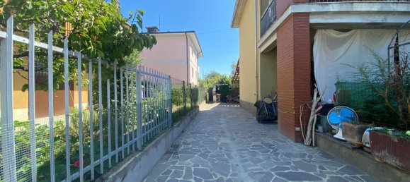 Villa de 5 divisões em Pavia, Italy N.º 279031 4