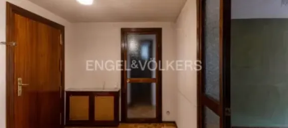 Apartamento de 4 dormitorios en Madrid, Spain No. 176746 11