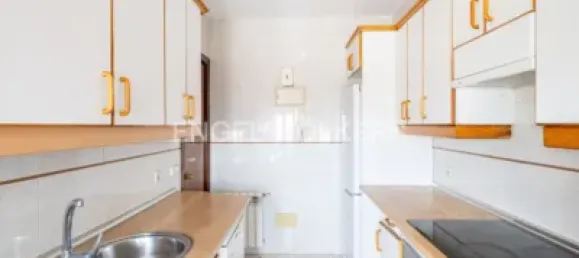 Apartamento de 4 dormitorios en Madrid, Spain No. 176746 7