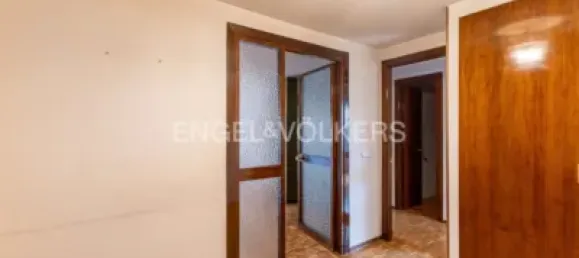 Apartamento de 4 dormitorios en Madrid, Spain No. 176746 10