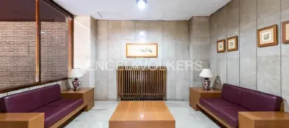 Apartamento de 4 dormitorios en Madrid, Spain No. 176746 47