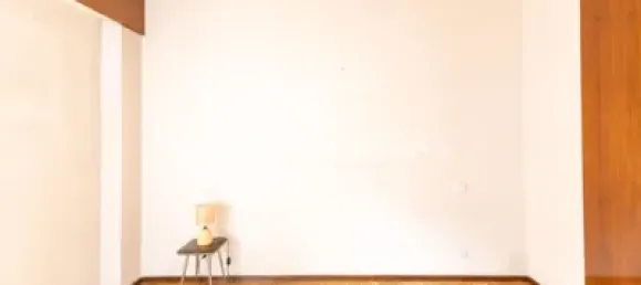 Apartamento de 4 dormitorios en Madrid, Spain No. 176746 22