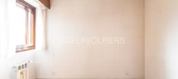 Apartamento de 4 dormitorios en Madrid, Spain No. 176746 27