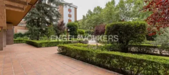 Apartamento de 4 dormitorios en Madrid, Spain No. 176746 48