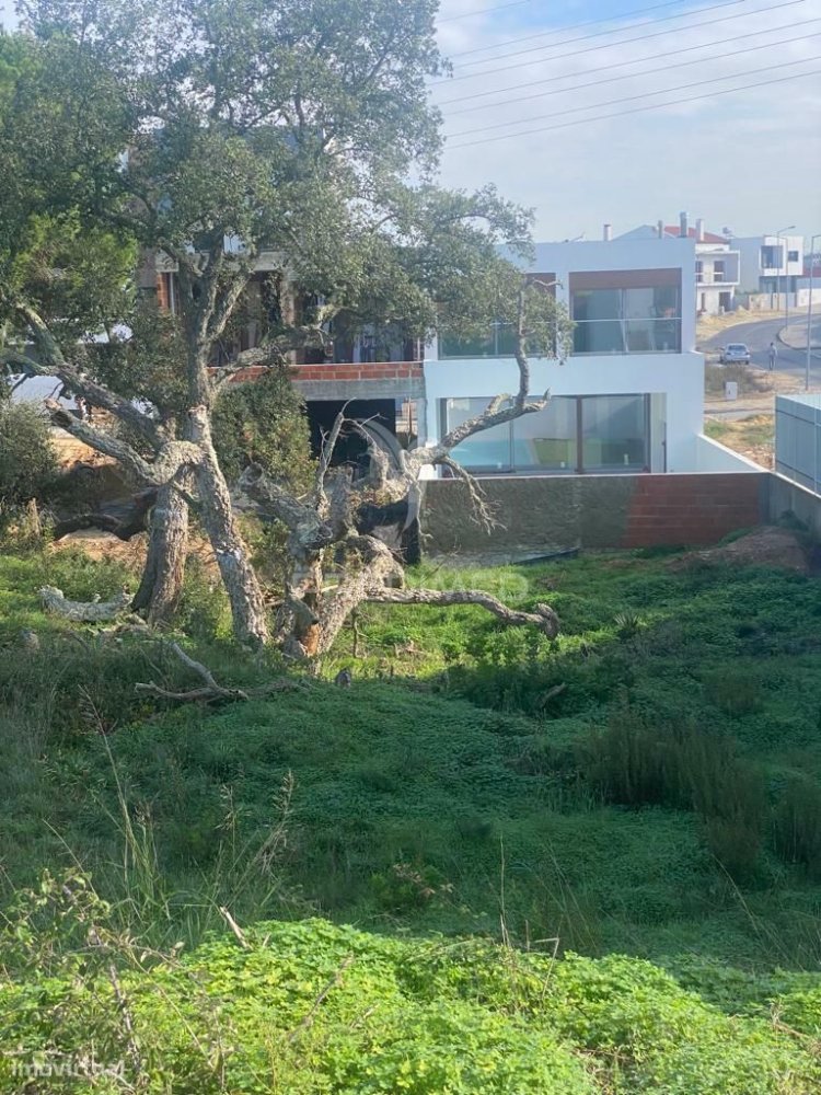 217m² Land in Setubal, Portugal No. 70931