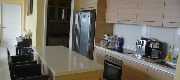 3 bedrooms Condo in Bangkok, Thailand No. 7447 10