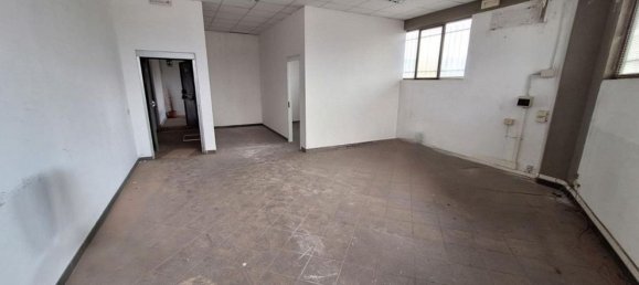 726m² Warehouse in Carmignano, Italy No. 371465 7