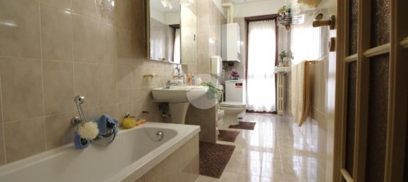Apartamento de 4 habitaciónes en Brandizzo, Italy No. 156830 16