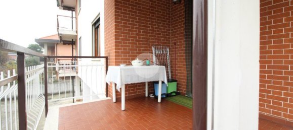 Apartamento de 4 habitaciónes en Brandizzo, Italy No. 156830 7