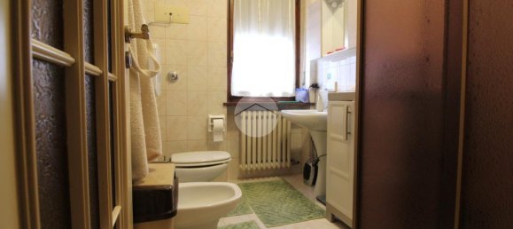 Apartamento de 4 habitaciónes en Brandizzo, Italy No. 156830 21