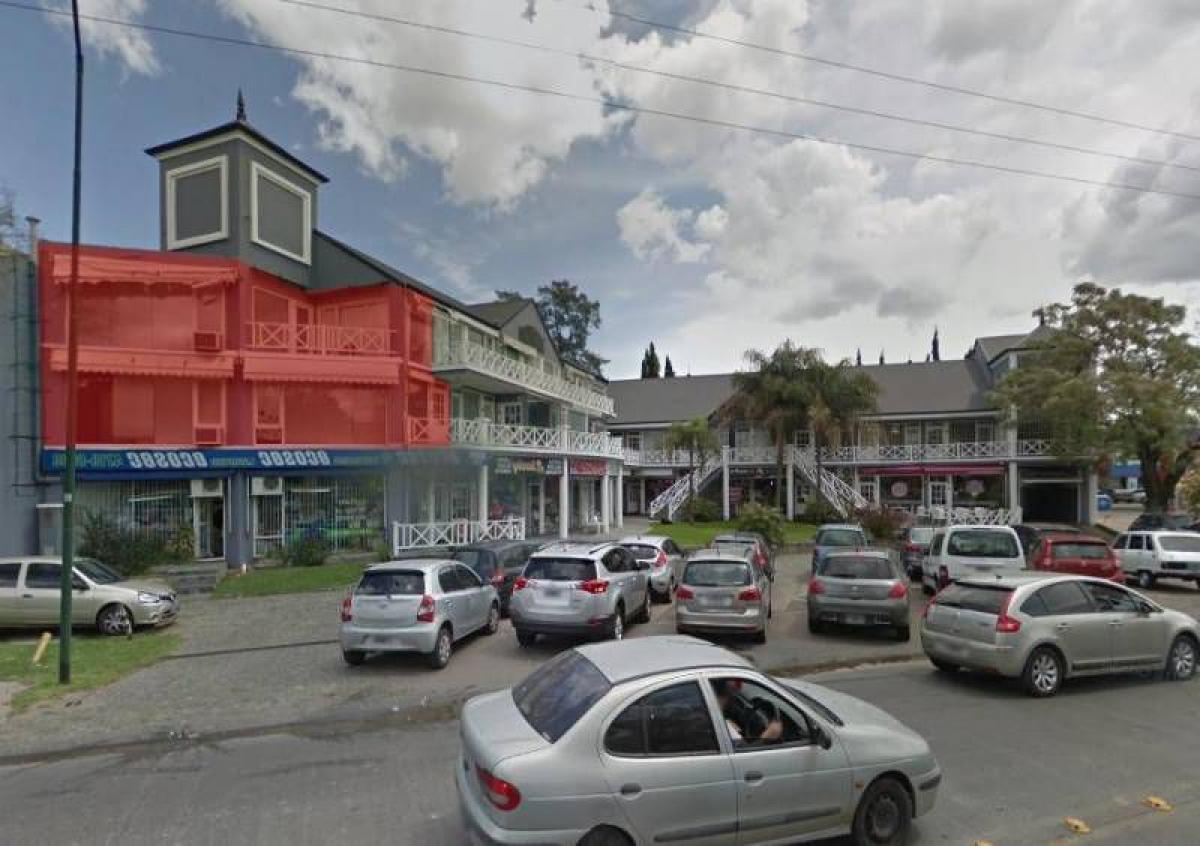 78m² Office in San Isidro, Argentina No. 23386