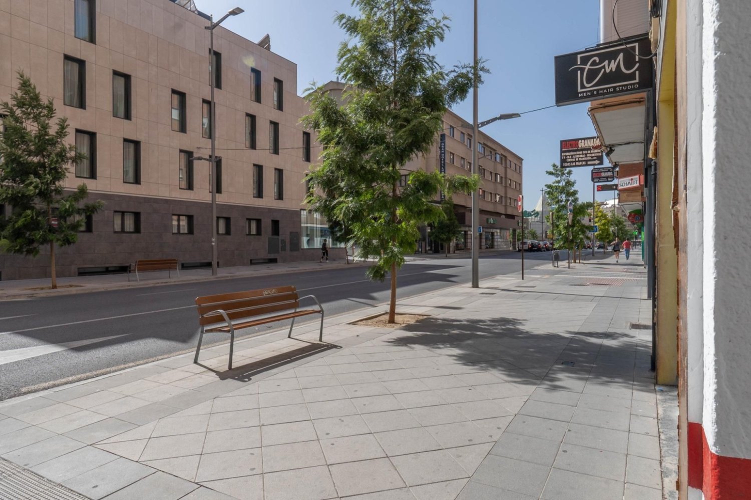 Garaje en Granada, Spain 661 m² No. 166667