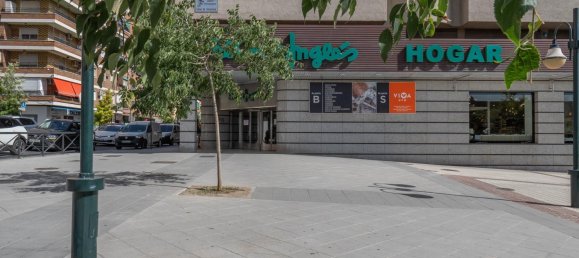 Garaje en Granada, Spain 661 m² No. 166667 50