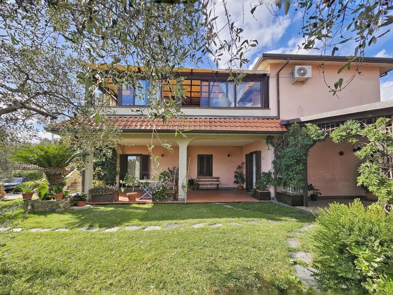 12 bedrooms Villa in Fosdinovo, Italy No. 338945