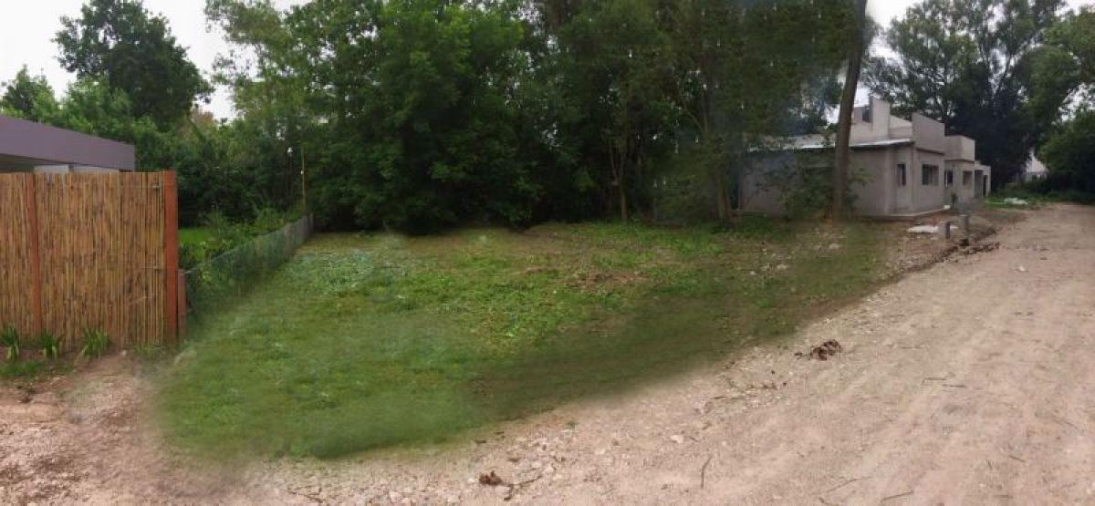  Land in Campo Creado, Argentina No. 33895