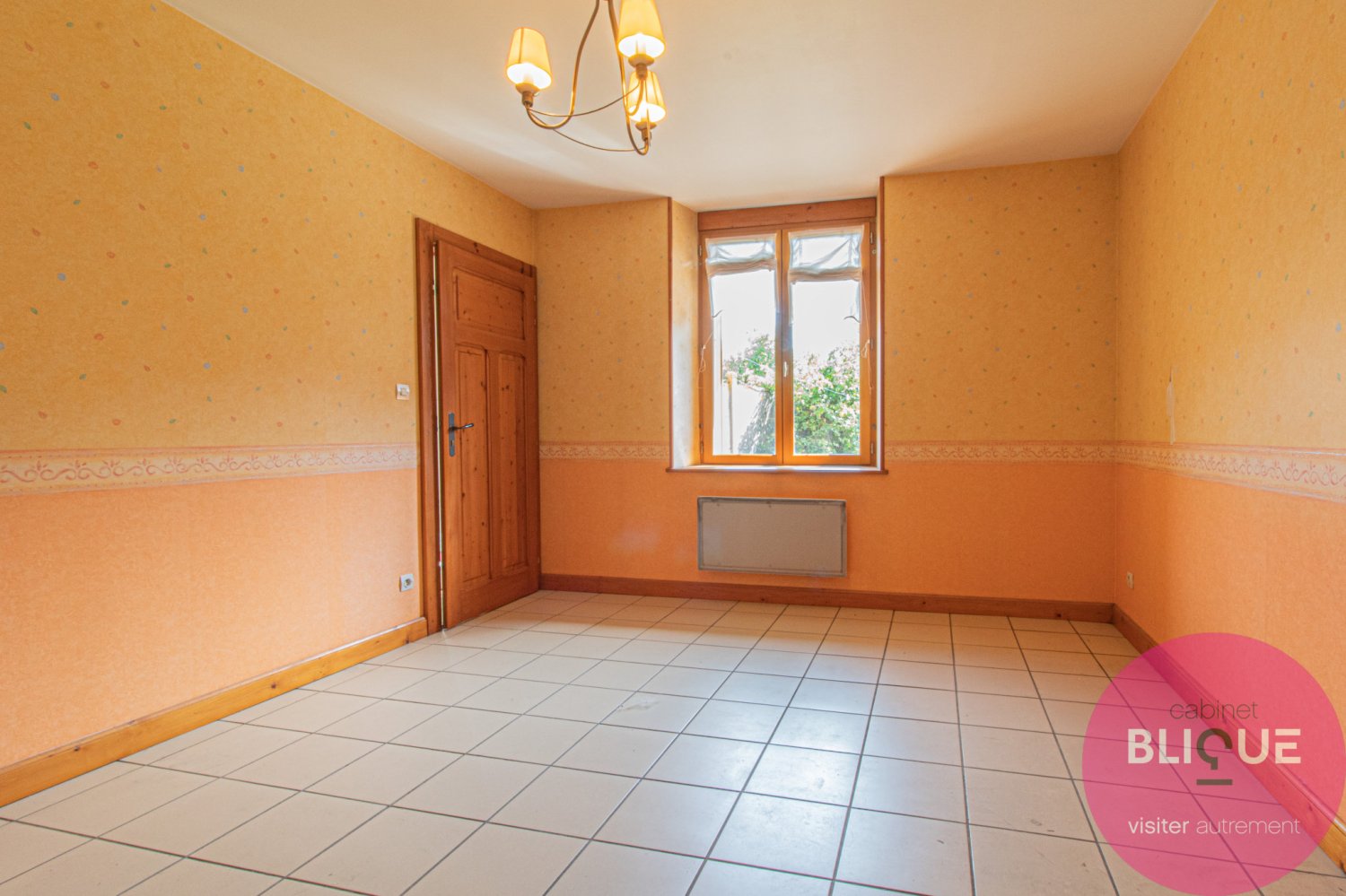 4 غرف نوم بناية في Luneville, France رقم 48184