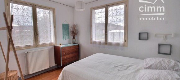 Дом с 3 спальнями в Сен-Симеон-де-Бресьё, Франция № 195531 3