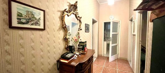 6 rooms Apartment in Livorno, Italy No. 179058 20