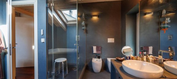 Вилла с 6 комнатами в Кивассо, Италия № 39853 4