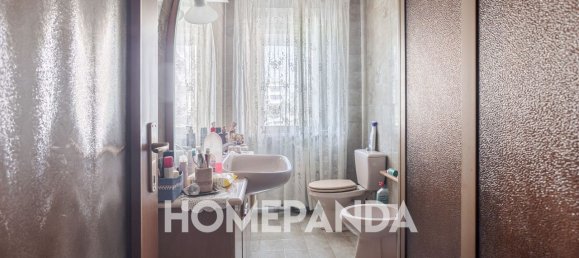 4 rooms Villa in Vercelli, Italy No. 68957 4